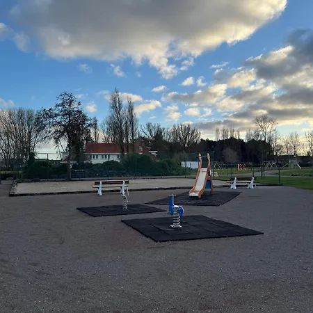 Ohana - à 1km De La Avec Parking Gratuit , Balcon,tennis Et Parc Enfant *