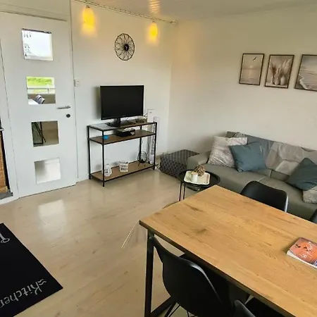 Apartamento Ohana - à 1km De La Avec Parking Gratuit , Balcon,tennis Et Parc Enfant De Haan
