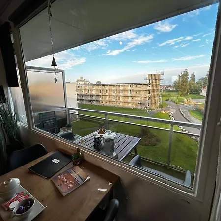 Ohana - A 1km De La Avec Parking Gratuit , Balcon,tennis Et Parc Enfant De Haan